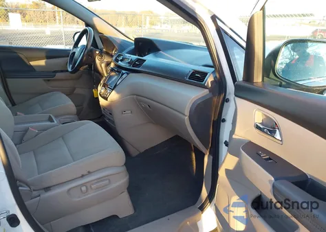 2016 Honda Odyssey Se z USA, uszkodzony, nr VIN 5FNRL5H32GB143831